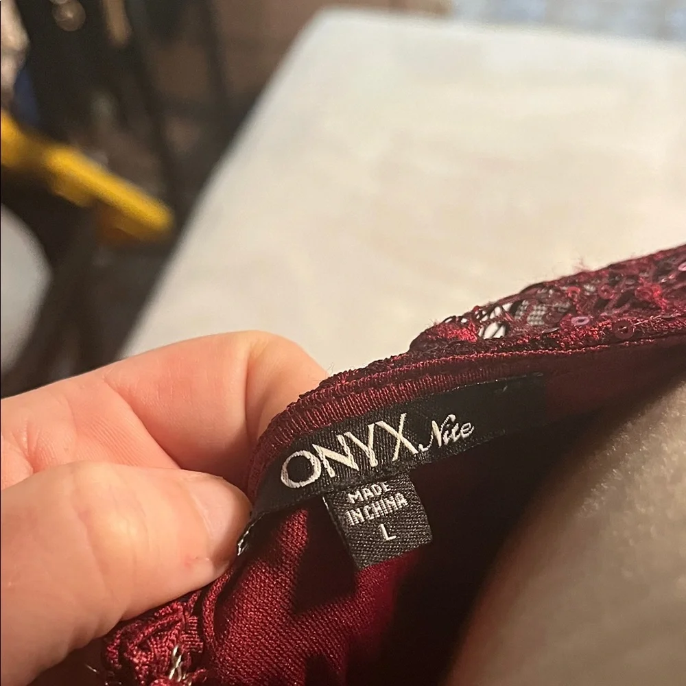 Elegant Lace Bell Sleeve Top - Burgundy - Picture 2 of 2